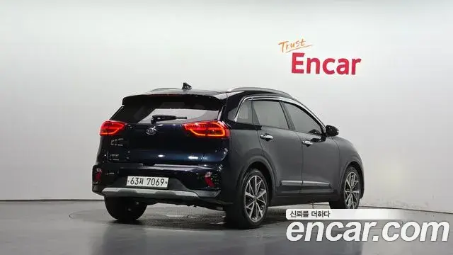 Kia Niro 2019 — Photo 16/34