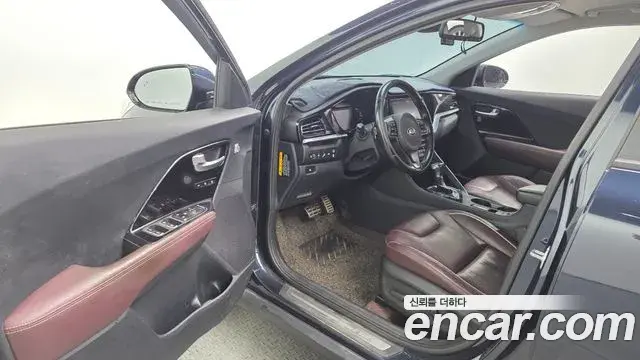 Kia Niro 2019 — Photo 9/34