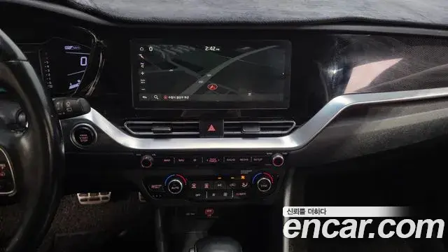 Kia Niro 2019 — Photo 18/34