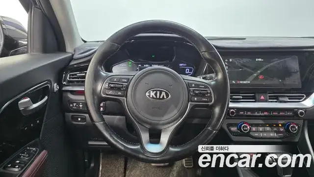 Kia Niro 2019 — Photo 11/34