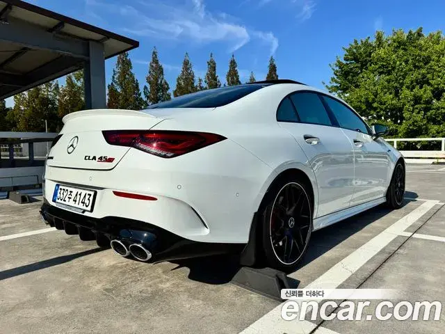 Mercedes-Benz CLA-Class 2023 — Фото 1/20
