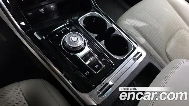 Kia Carnival 2021 — Şəkil 9/20