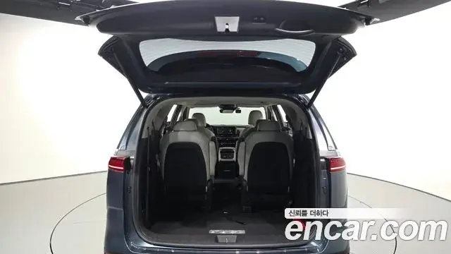Kia Carnival 2021 — Şəkil 20/20