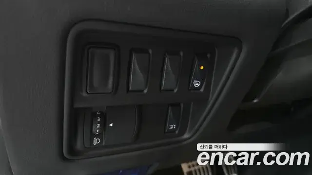 Renault Samsung QM6 2021 — ფოტო 21/33