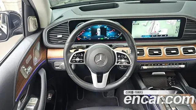 Mercedes-Benz GLE-Class 2020 — Фото 13/20
