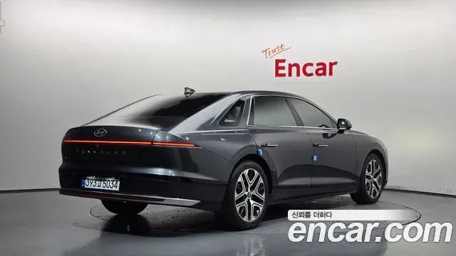 Hyundai Grandeur 2023 — Фото 2/19