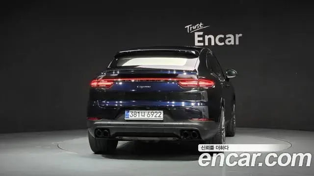 Porsche Cayenne 2020 — Фото 3/20