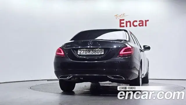 Mercedes-Benz C-Class 2020 — Фото 4/20