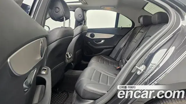 Mercedes-Benz C-Class 2020 — Фото 12/20