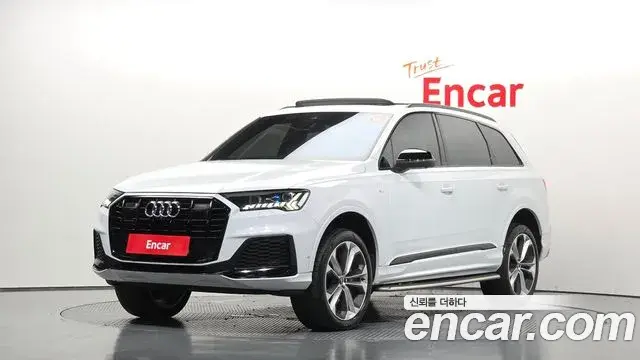 Audi Q7 2023 — Фото 1/20