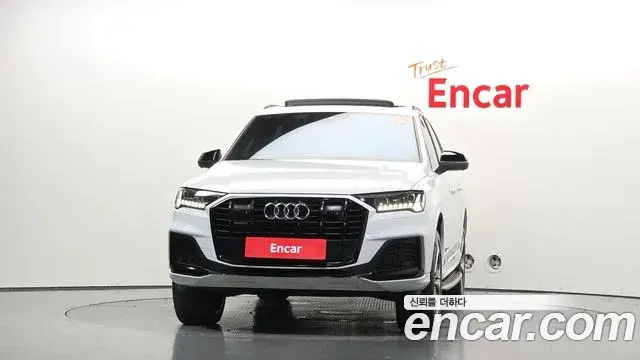 Audi Q7 2023 — Фото 3/20