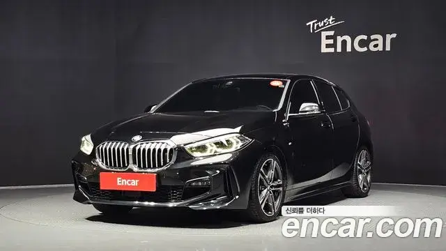BMW 1 Series 2023 — Фото 1/20