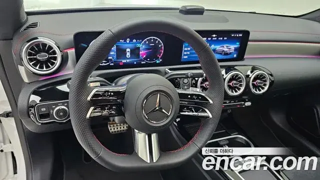 Mercedes-Benz CLA-Class 2025 — Фото 12/18