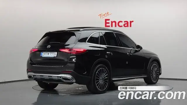 Mercedes-Benz GLC-Class 2024 — Фото 2/20