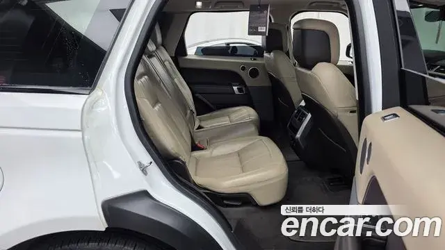 Land Rover Range Rover Sport 2018 — Фото 12/20