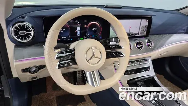 Mercedes-Benz E-Class 2021 — Фото 14/20