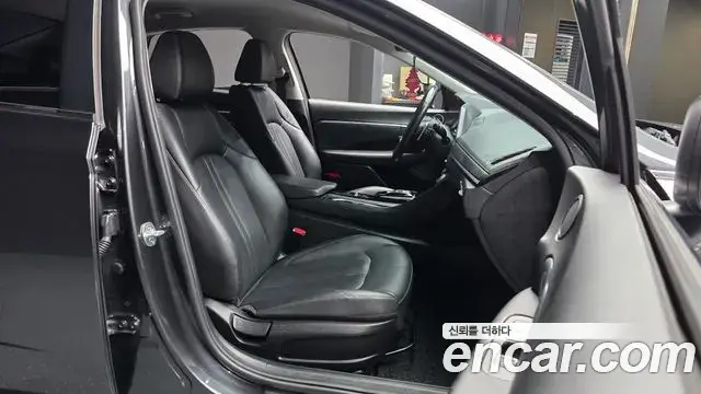 Hyundai Sonata 2019 — Фото 11/20