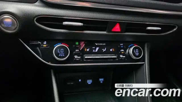 Hyundai Sonata 2019 — Фото 17/20