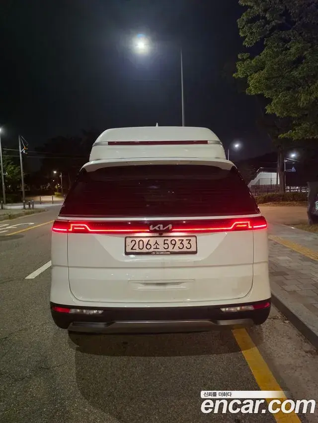 Kia Carnival 2022 — Şəkil 10/12