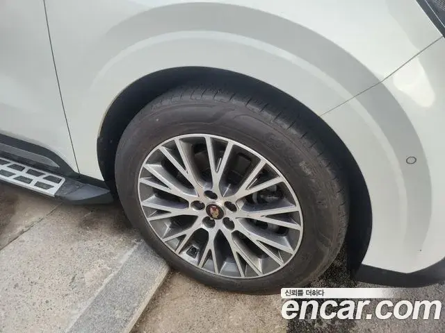 Kia Carnival 2022 — Şəkil 8/12