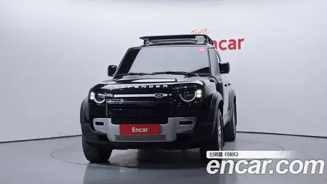 Land Rover Defender 2020 — Фото 3/20