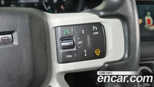 Land Rover Defender 2020 — Фото 16/20