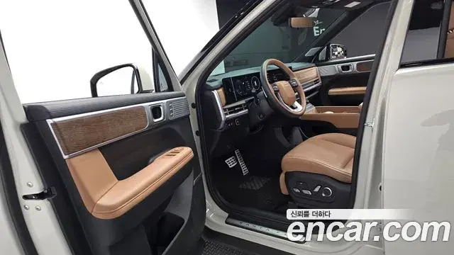 Hyundai Santa Fe 2023 — Фото 8/20