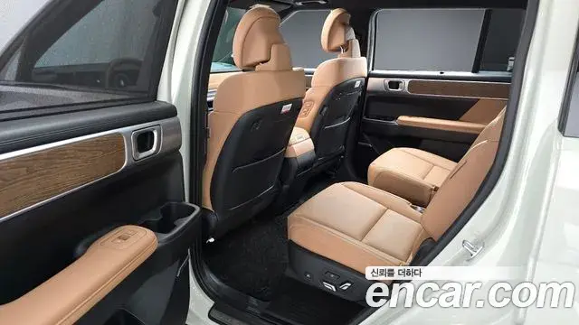 Hyundai Santa Fe 2023 — Фото 11/20