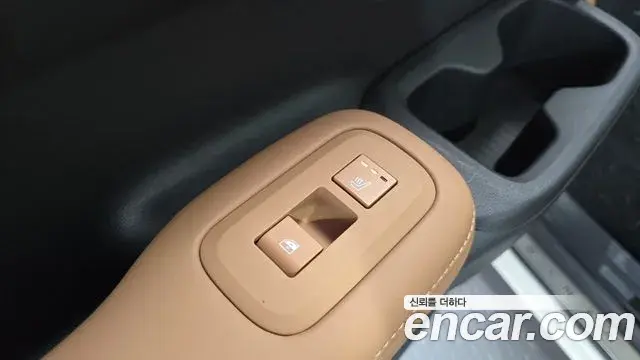 Hyundai Santa Fe 2023 — Фото 20/20