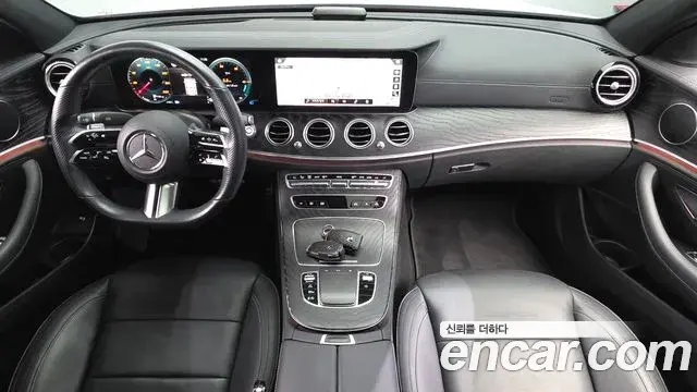Mercedes-Benz E-Class 2021 — Фото 7/20