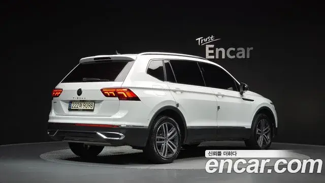 Volkswagen Tiguan Allspace 2023 — Фото 2/20