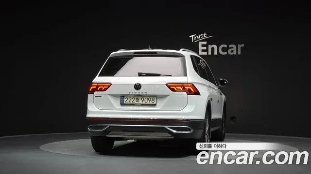Volkswagen Tiguan Allspace 2023 — Фото 4/20