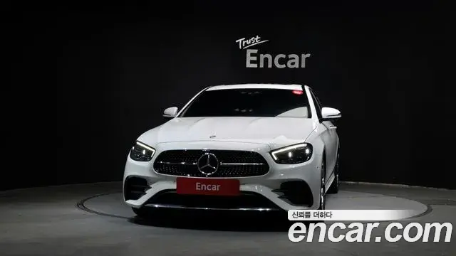 Mercedes-Benz E-Class 2020 — Фото 3/20
