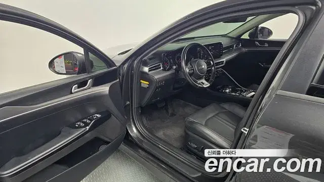 Kia K5 2020 — Photo 8/20