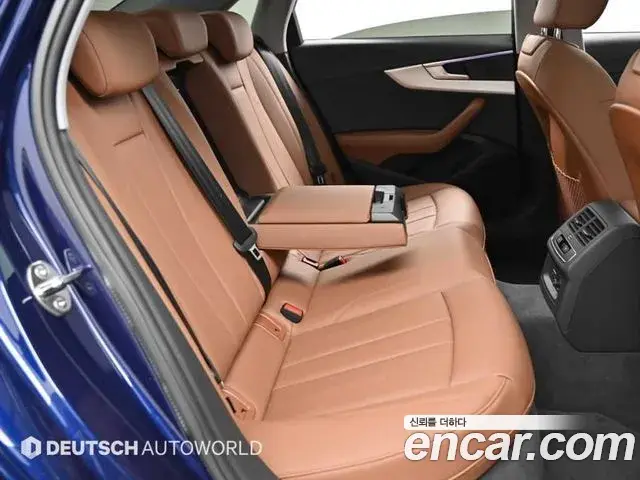 Audi A4 2023 — Фото 12/20