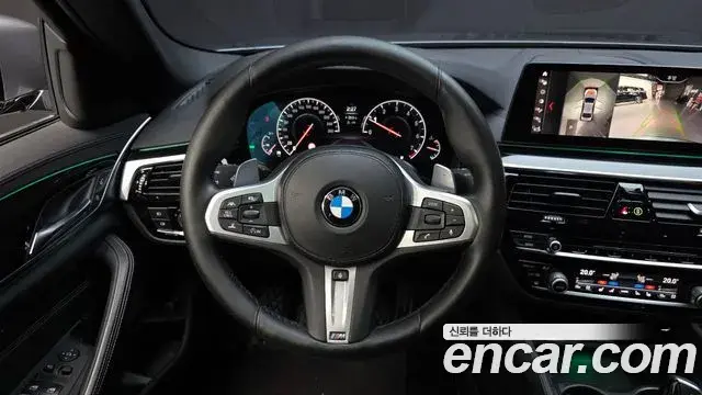 BMW 5 Series 2019 — Фото 14/20