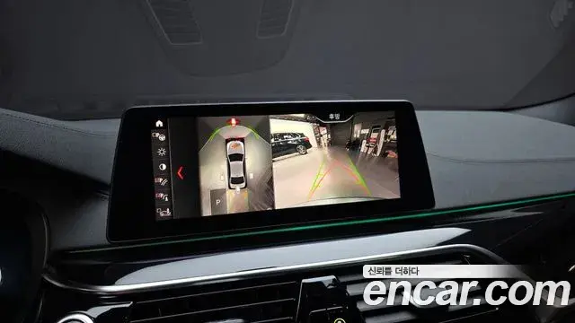 BMW 5 Series 2019 — Фото 16/20