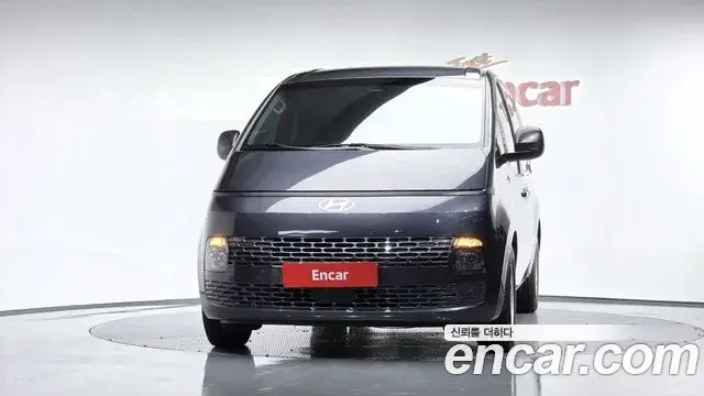 Hyundai Staria 2025 — Фото 3/20