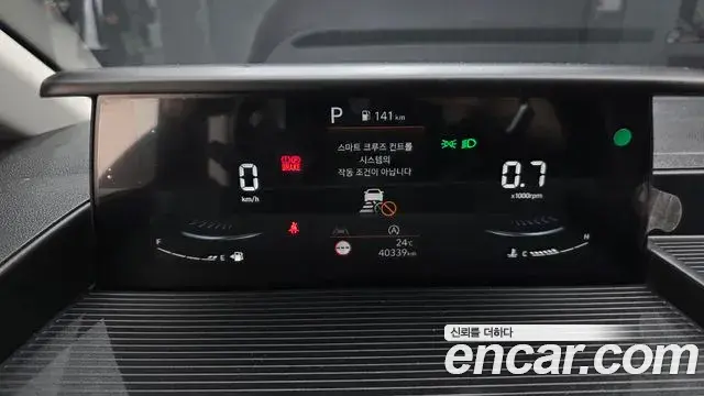 Hyundai Staria 2025 — Фото 8/20