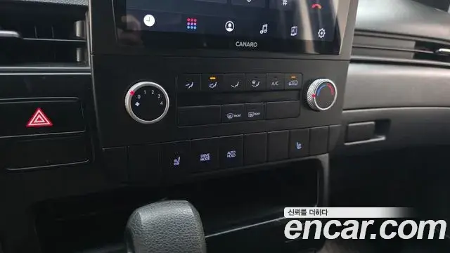 Hyundai Staria 2025 — Фото 17/20