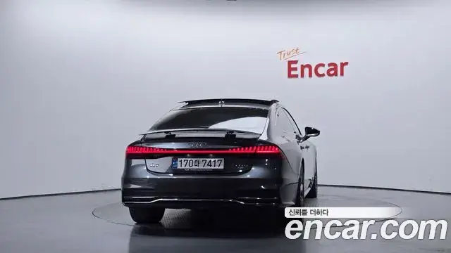Audi A7 2020 — Фото 4/20