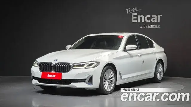 BMW 5 Series 2020 — Фото 10/20