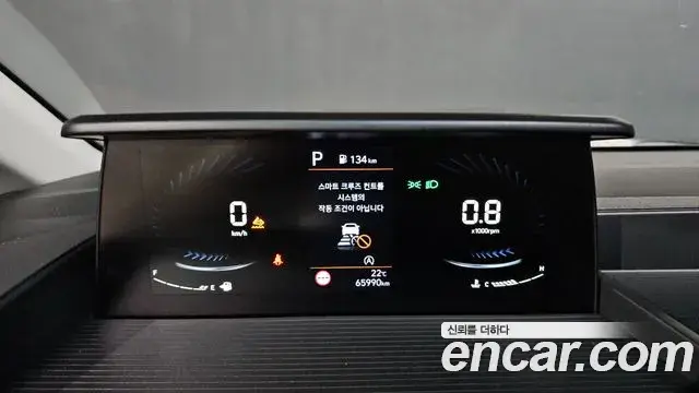 Hyundai Staria 2023 — Фото 8/20