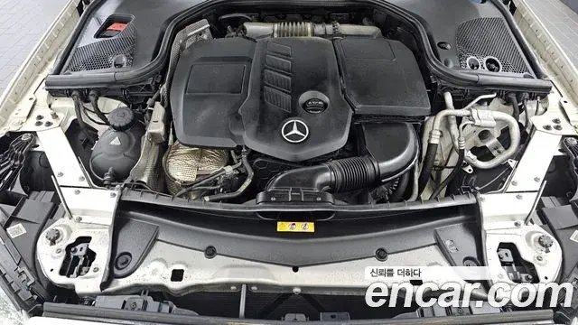 Mercedes-Benz E-Class 2018 — Фото 6/20