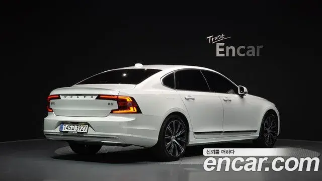 Volvo S90 2021 — Photo 1/20