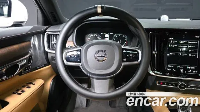 Volvo S90 2021 — Photo 10/20