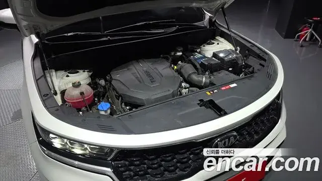 Kia Sorento 2021 — Фото 6/20