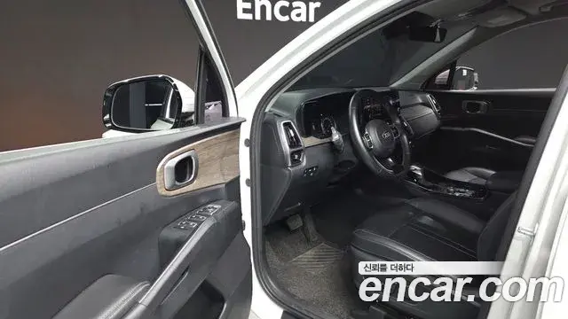 Kia Sorento 2021 — Фото 10/20