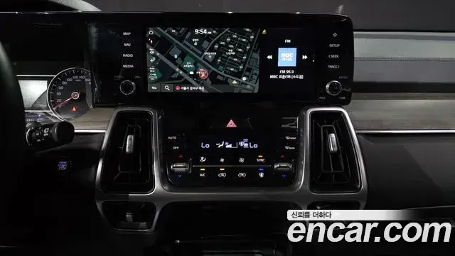 Kia Sorento 2021 — Фото 14/20