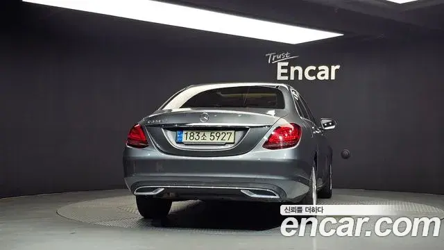 Mercedes-Benz C-Class 2019 — Фото 4/20